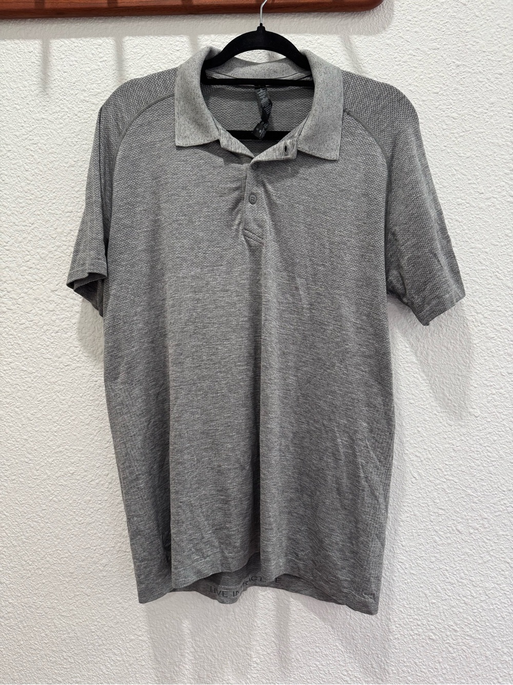 lululemon athletica Men's Heather Gray performance Polo